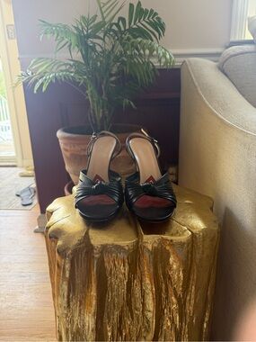 Gucci Black Knot-Front Women’s Slingback Heels